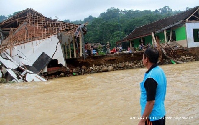Banjir bandang rendam ribuan rumah di Trenggalek