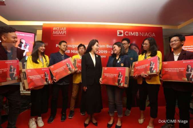 CIMB Niaga Serahkan Beasiswa Kejarmimpi