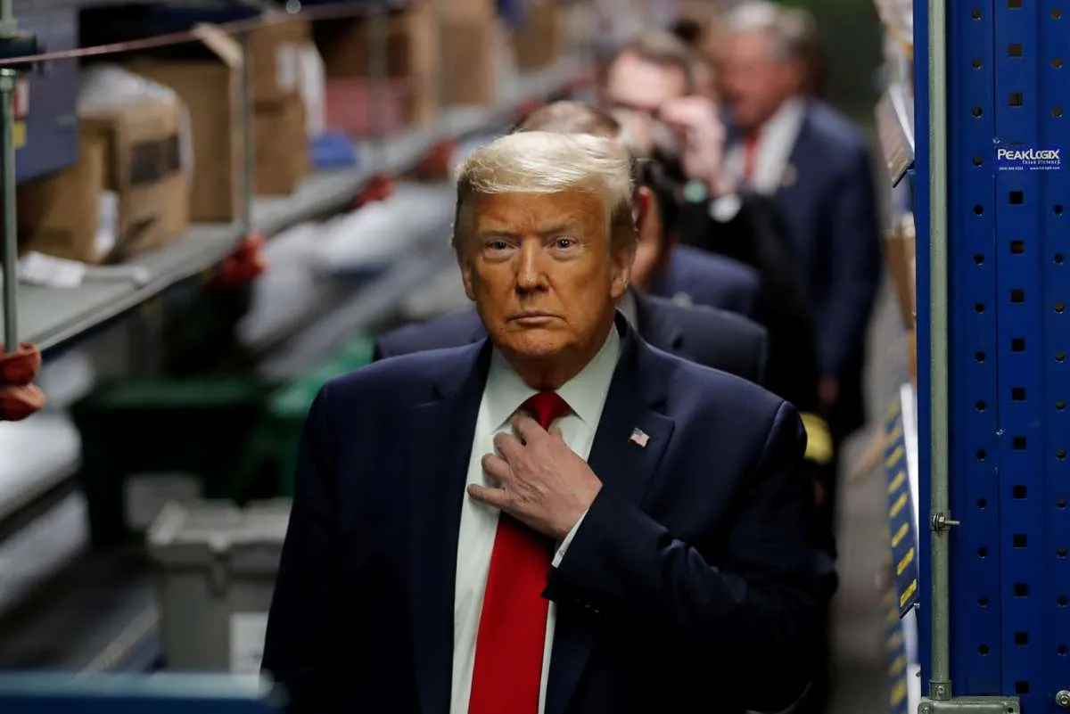 Bikin kaget, Trump konsumsi obat hydroxychloroquine untuk tangkal corona