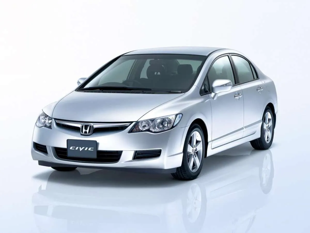 Buat pencari sedan, kini harga mobil bekas Honda Civic termurah Rp 100 juta