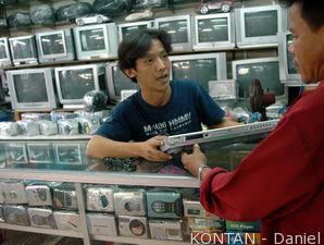 Produsen Elektronik Ciutkan Kapasitas Produksi