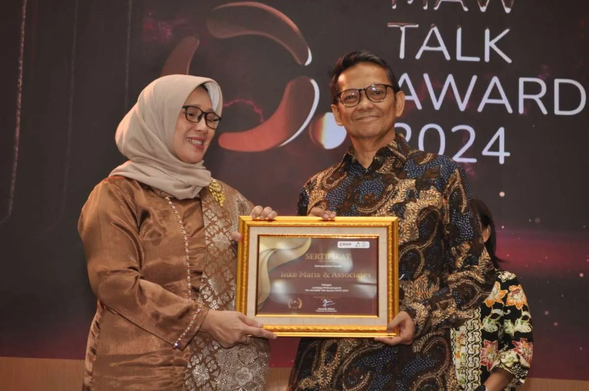 Inke Maris & Associates Raih Penghargaan MAW Talk Awards 2024 Jadi PR Berpengaruh 