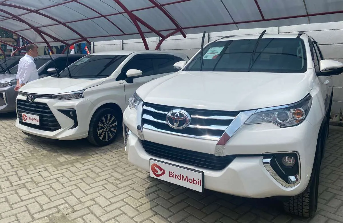 Blue Bird (BIRD) Pacu Bisnis Penjualan Mobil Bekas