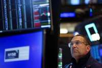 Wall Street Anjlok karena Kekhawatiran Meningkat atas Utang Pemerintah AS