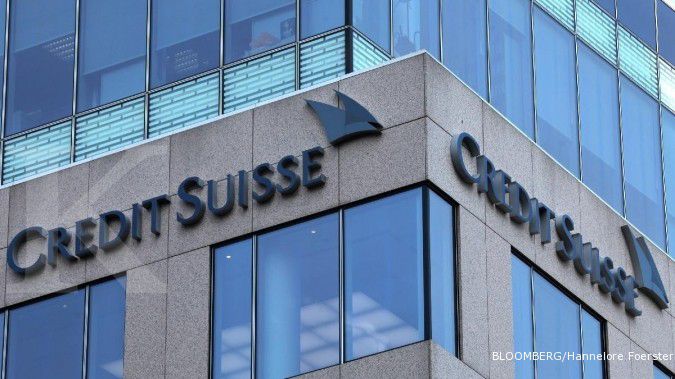 Laba Credit Suisse merosot sampai 33%