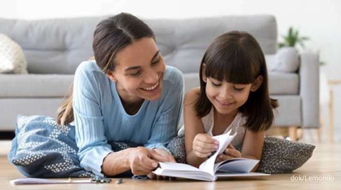 5 Cara Agar Anak Gemar Membaca, Hindari Risiko Kecanduan Gadget!