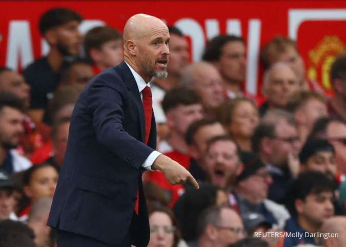 Tanpa Sambutan Meriah Fans MU, Ten Hag Hadapi Tantangan Berat di Istanbul