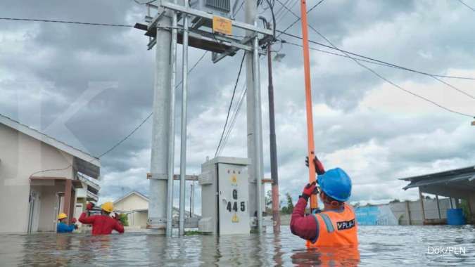 PLN pulihkan 1.036 gardu terdampak banjir di Kalbar dan Kalsel