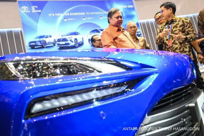 Airlangga: Harga Mobil Listrik Kini Semakin Terjangkau