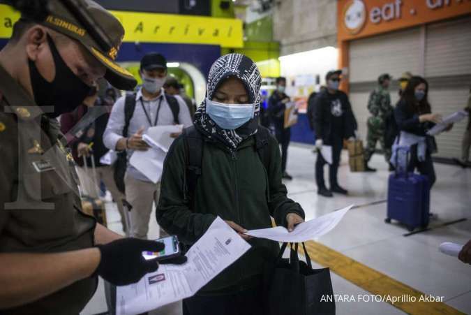 Penumpang dari dan ke Stasiun Gambir, wajib bawa surat izin keluar masuk Jakarta 