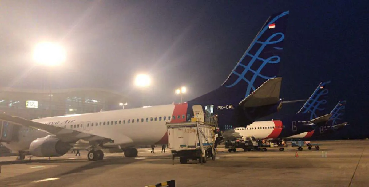 BREAKING NEWS! Pesawat Sriwijaya Air SJY182 Jakarta Pontianak hilang kontak
