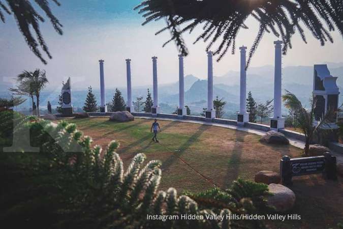 Punya tujuh pilar yang khas, Hidden Valley Hills jadi tempat hits di Purwakarta 