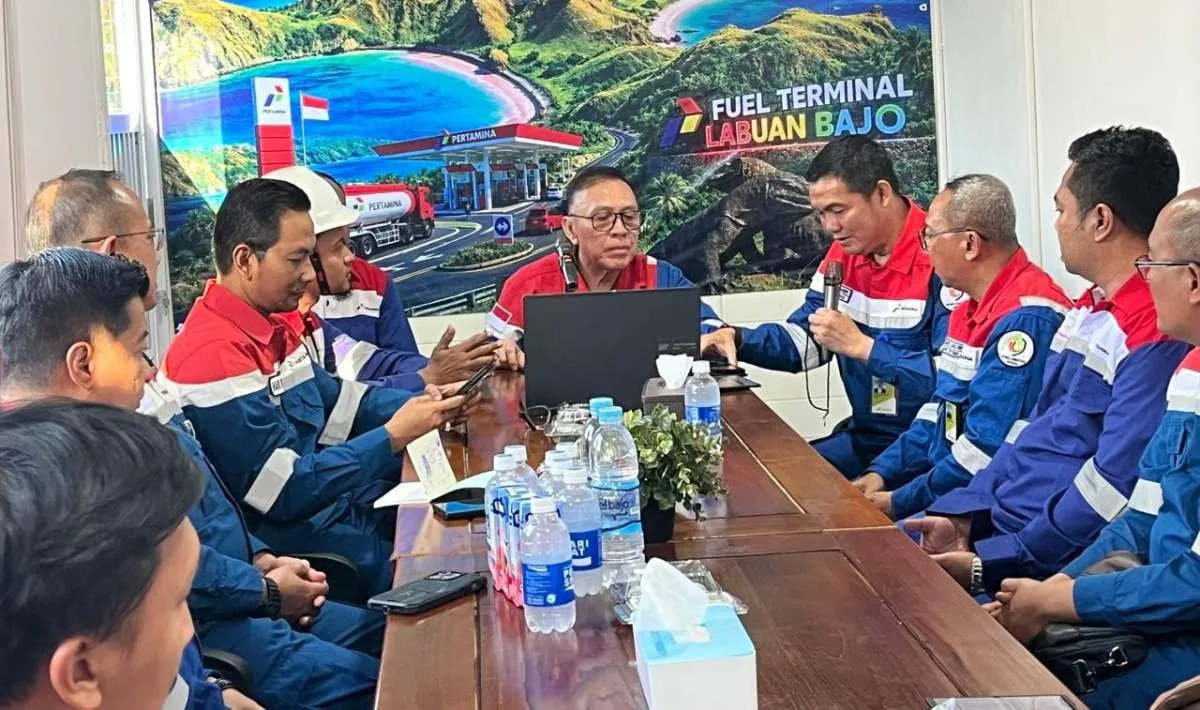 Jalur Darat Lumpuh Akibat Gempa, Distribusi BBM NTT Beralih ke Jalur Laut