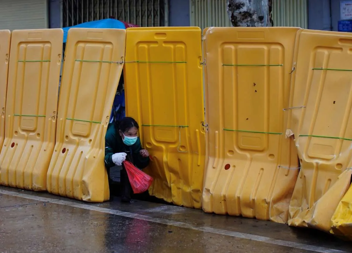 Setelah sempat melonjak, China laporkan penurunan kasus corona untuk hari keempat