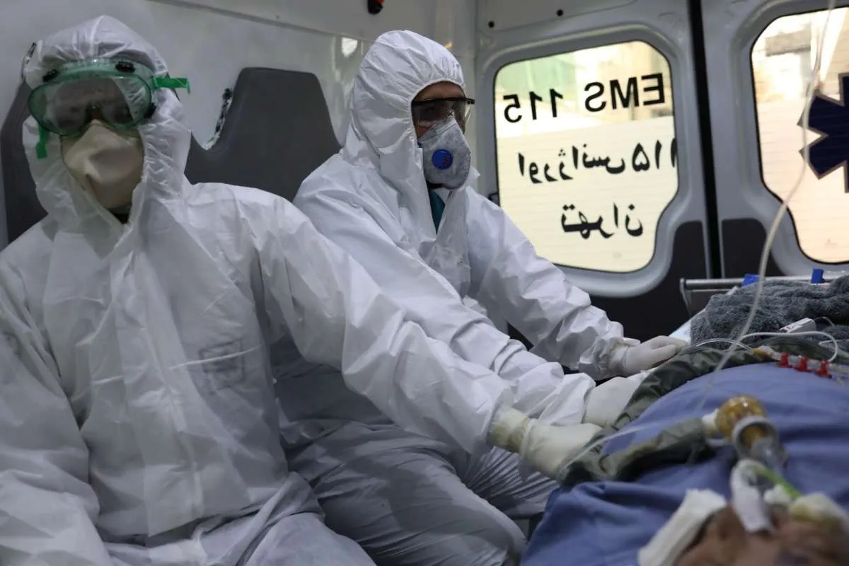 Tiap empat menit, satu warga Iran meninggal karena virus corona