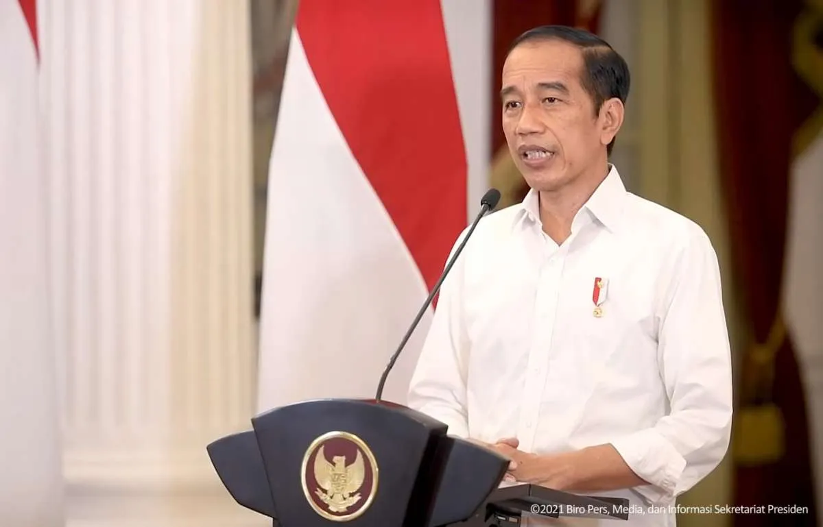 Jokowi turunkan level PPKM ke level 3, Indonesia menuju endemi Covid-19