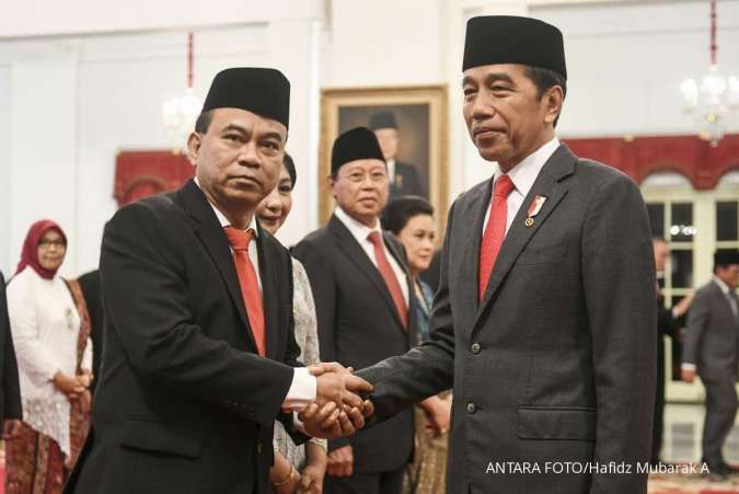 Jokowi Minta Menkominfo Baru Utamakan Penyelesaian Program BTS