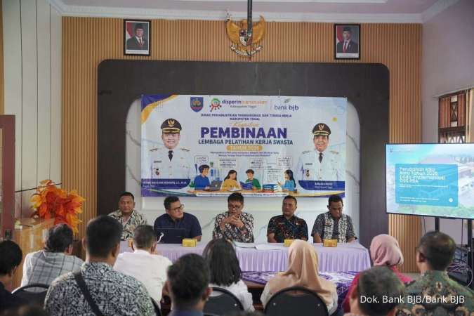 Sinergi bank bjb dan Pemkab Tegal Hadirkan Literasi Keuangan bagi LPK dan BKK