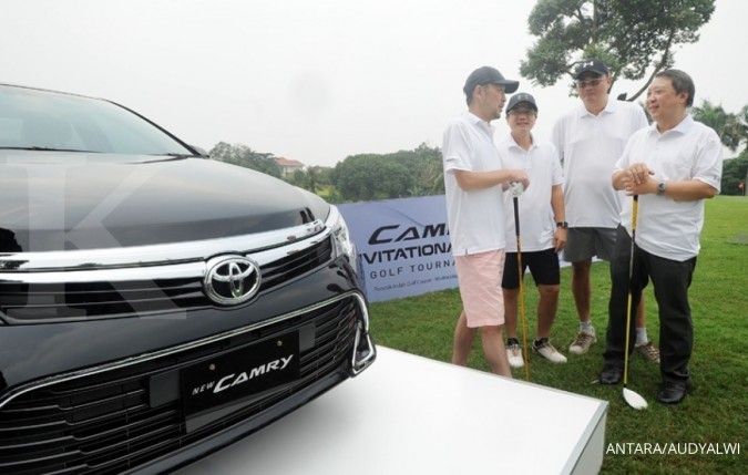 Lelang 2 mobil dinas Toyota Camry, harga limit Rp 58 jutaan ditutup hari ini
