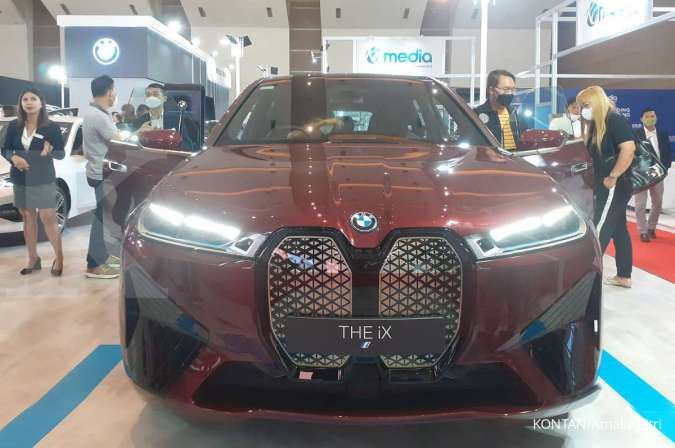 Mobil listrik BMW iX