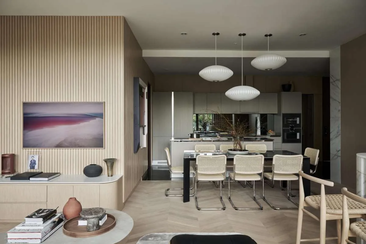 Desainer Yuni Jie Berkolaborasi DuAnyam Hadirkan Hunian Kasual & Elegan di Savyavasa