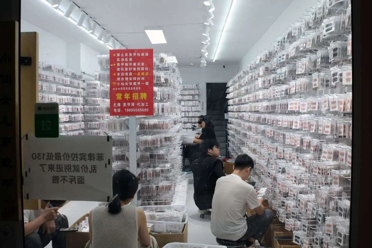 China's Lipstick King Hadapi Perlambatan, AI Mulai Ganggu Bisnis Livestream Shopping