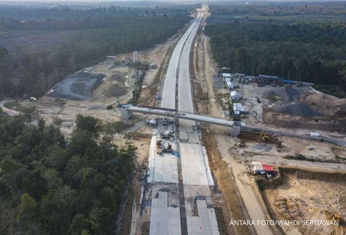 HK Targetkan Pembangunan Jalan Tol Trans Sumatera Rampung pada Akhir 2024