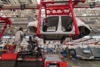 Output Industri China Tumbuh 4,9% pada Oktober, Penjualan Ritel Melambat