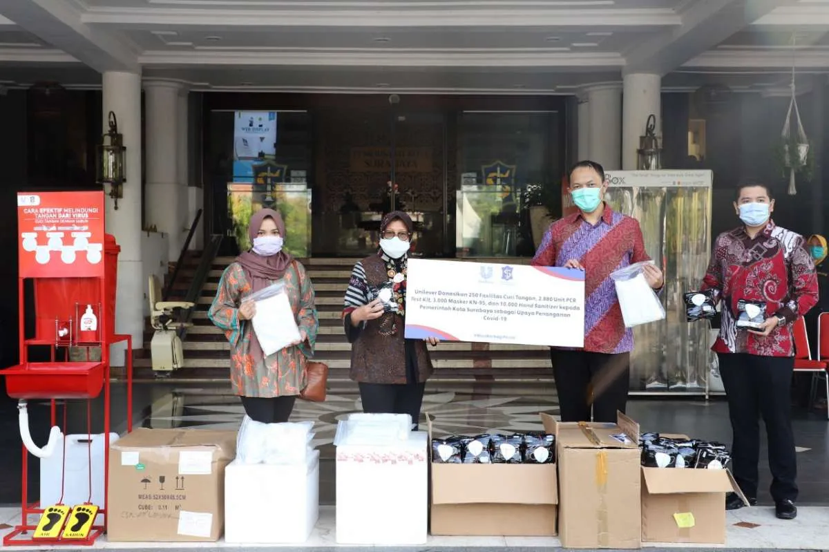 Unilever beri 15.000 unit barang bantuan ke Pemkot Surabaya untuk tangani Covid-19