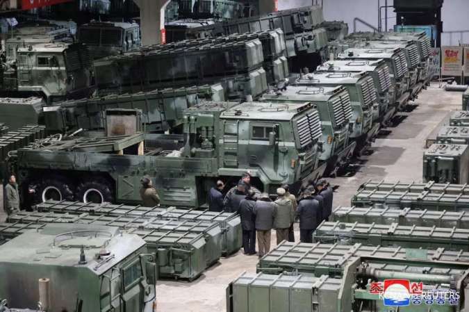 Kim Jong Un Uji Coba Tank Baru, Perintahkan Pasukan Bersiap Hadapi Perang