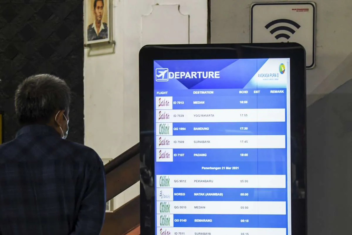Runway Bandara Halim ditutup sementara, 7 penerbangan dialihkan ke Bandara Soetta