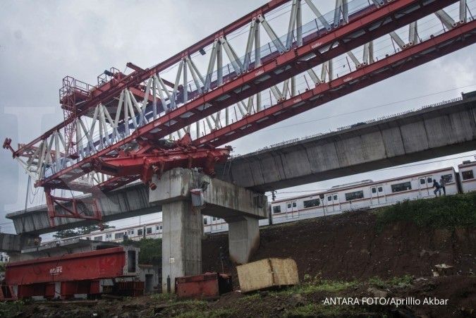 Crane double track KA JKT-Bandung roboh, 4 pekerja meninggal