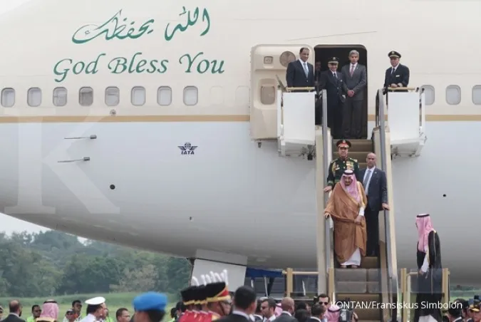 Heavy rain falls as King Salman reaches Bogor