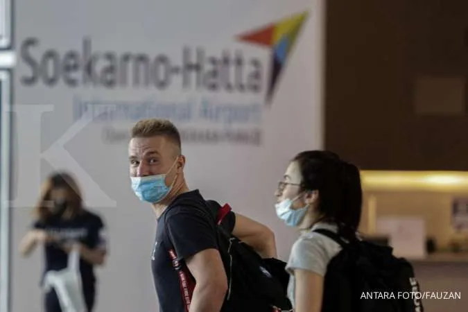 Indonesia Bans Foreign Tourist Arrivals at Jakarta Airport as COVID-19 Spikes