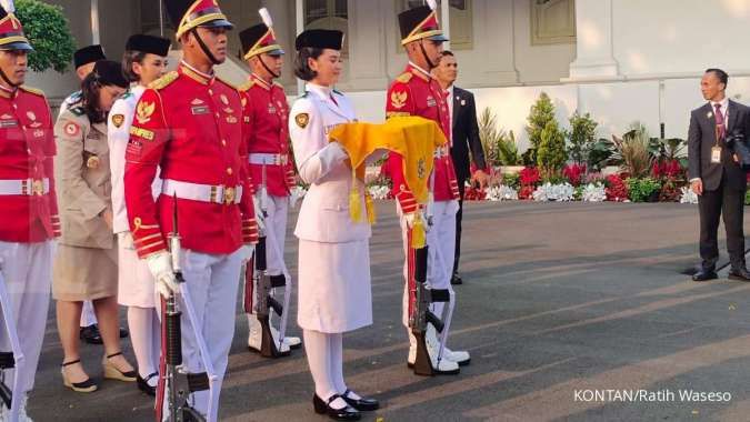 Tim Indonesia Jaya Bertugas di Upacara Penurunan Bendera Merah Putih di Istana 