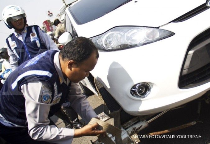 Ada parkir liar, izin toko di Jakbar akan dicabut