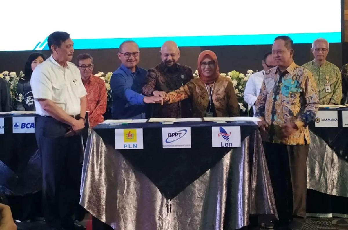 PLN dan 20 perusahaan percepat penyediaan stasiun pengisian listrik 