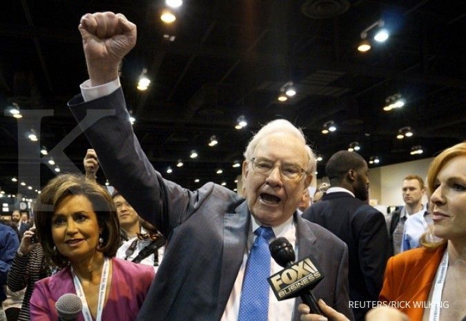 Warren Buffett dongkrak kepemilikan saham Apple 