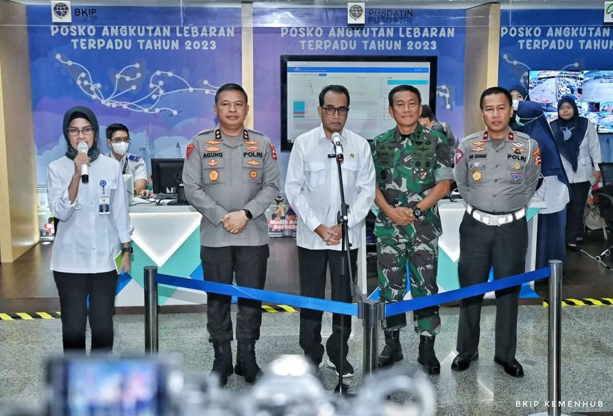 Menhub Buka Posko Angkutan Lebaran 2023