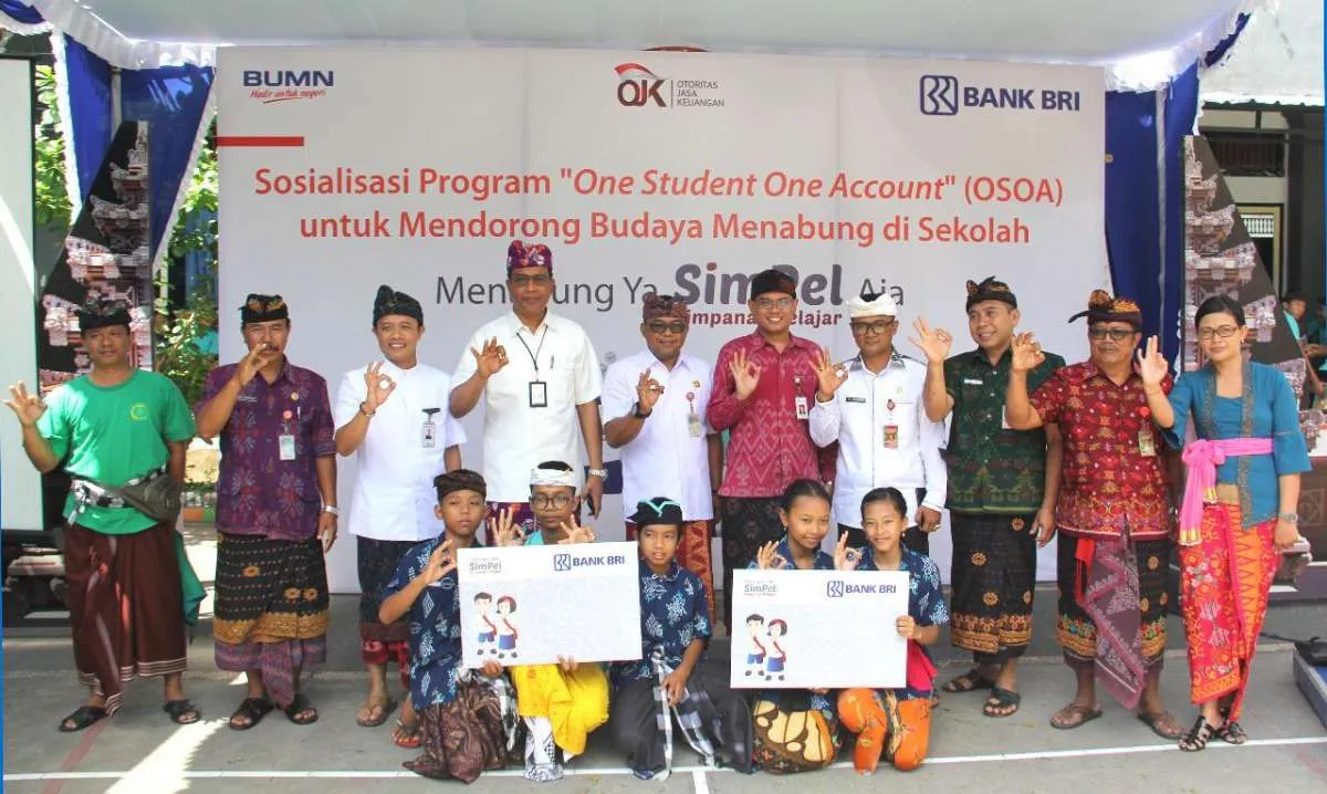 Dorong Inklusi Keuangan Kepada Generasi Z, BRI Hadirkan BRILink di Sekolah