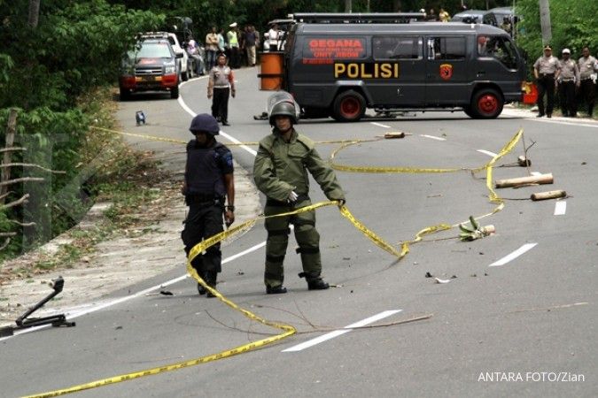 Kantor lembaga survei JSI dilempar bom molotov