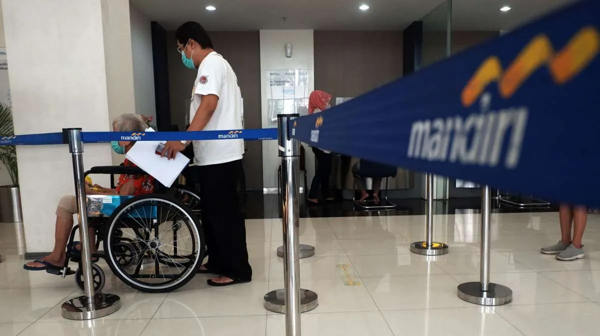 Intip kurs dollar rupiah di Bank Mandiri jelang tengah hari ini, Rabu 14 Juli 2021