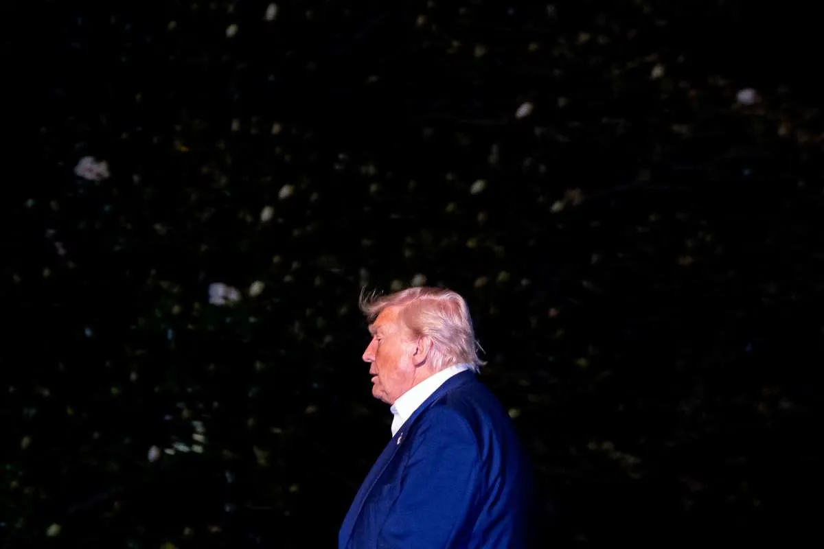 Trump Sebut AS Ingin Buat Tank Bukan Kaos 
