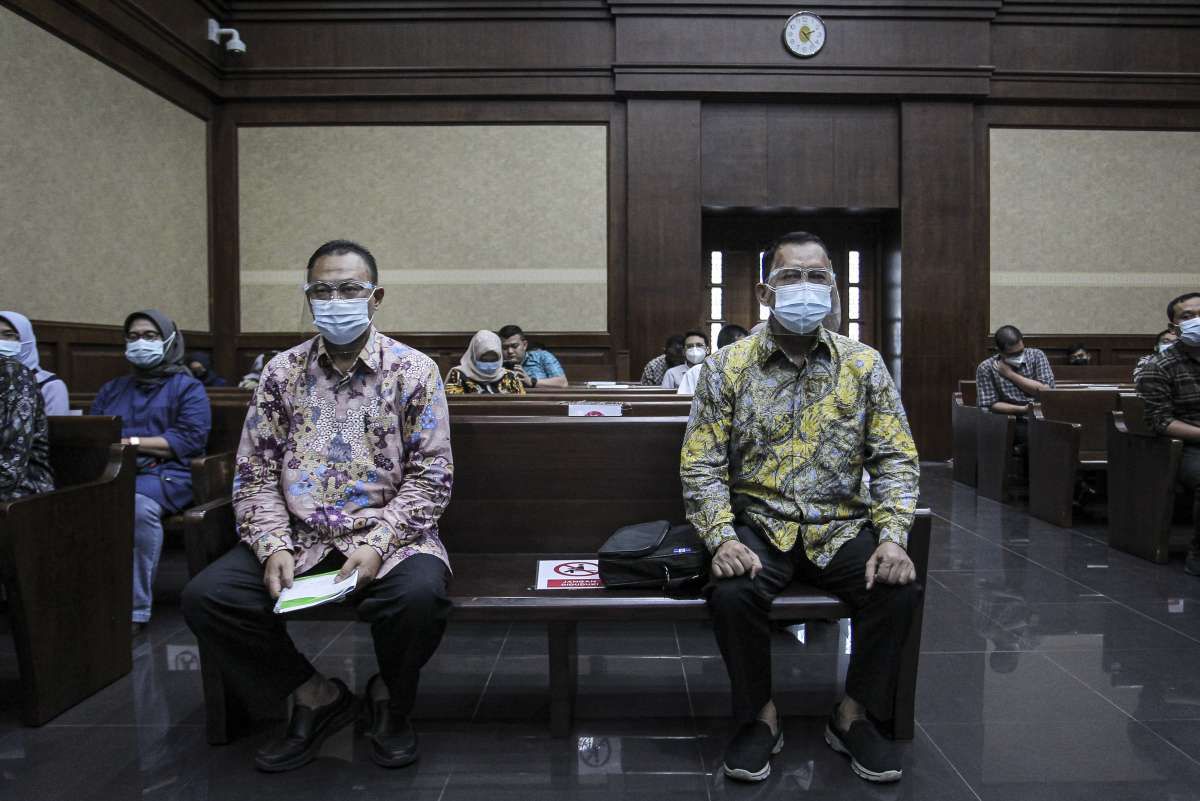 Pejabat Pajak Dituntut 9 Tahun Penjara 