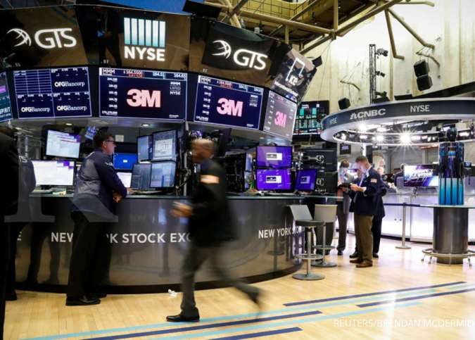 Terpapar resesi, Wall Street diproyeksi terguncang