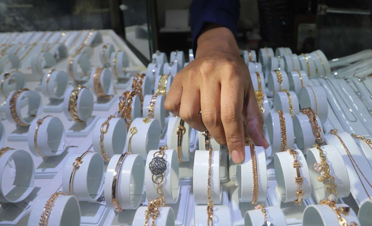 Harga Emas Semakin Bersinar