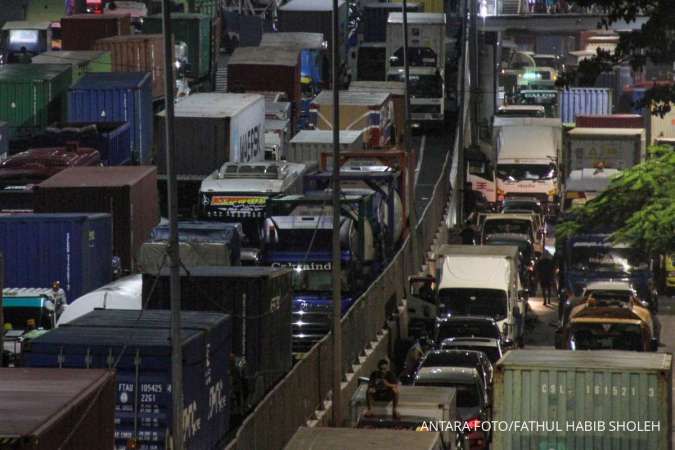 Mencari Solusi untuk Mengurai Kemacetan Pelabuhan Tanjung Priok