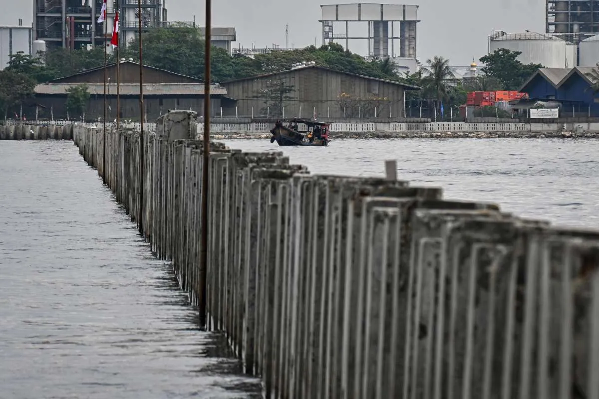 DPR Soroti Proyek Tanggul dan Reklamasi Bermasalah di Cilincing hingga Sorong
