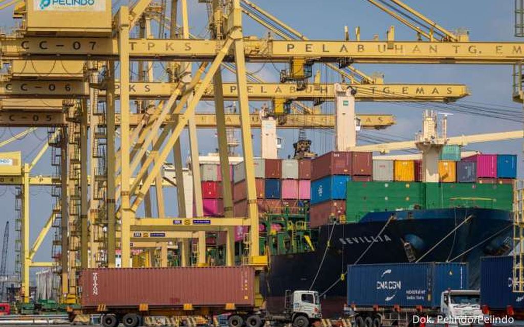  Neraca Dagang Surplus, Arus Logistik Nasional Terus Bergerak 