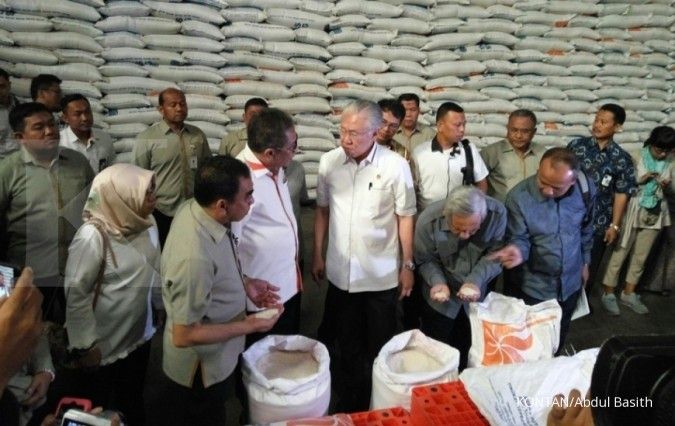 Operasi pasar terus digencarkan demi menekan harga beras